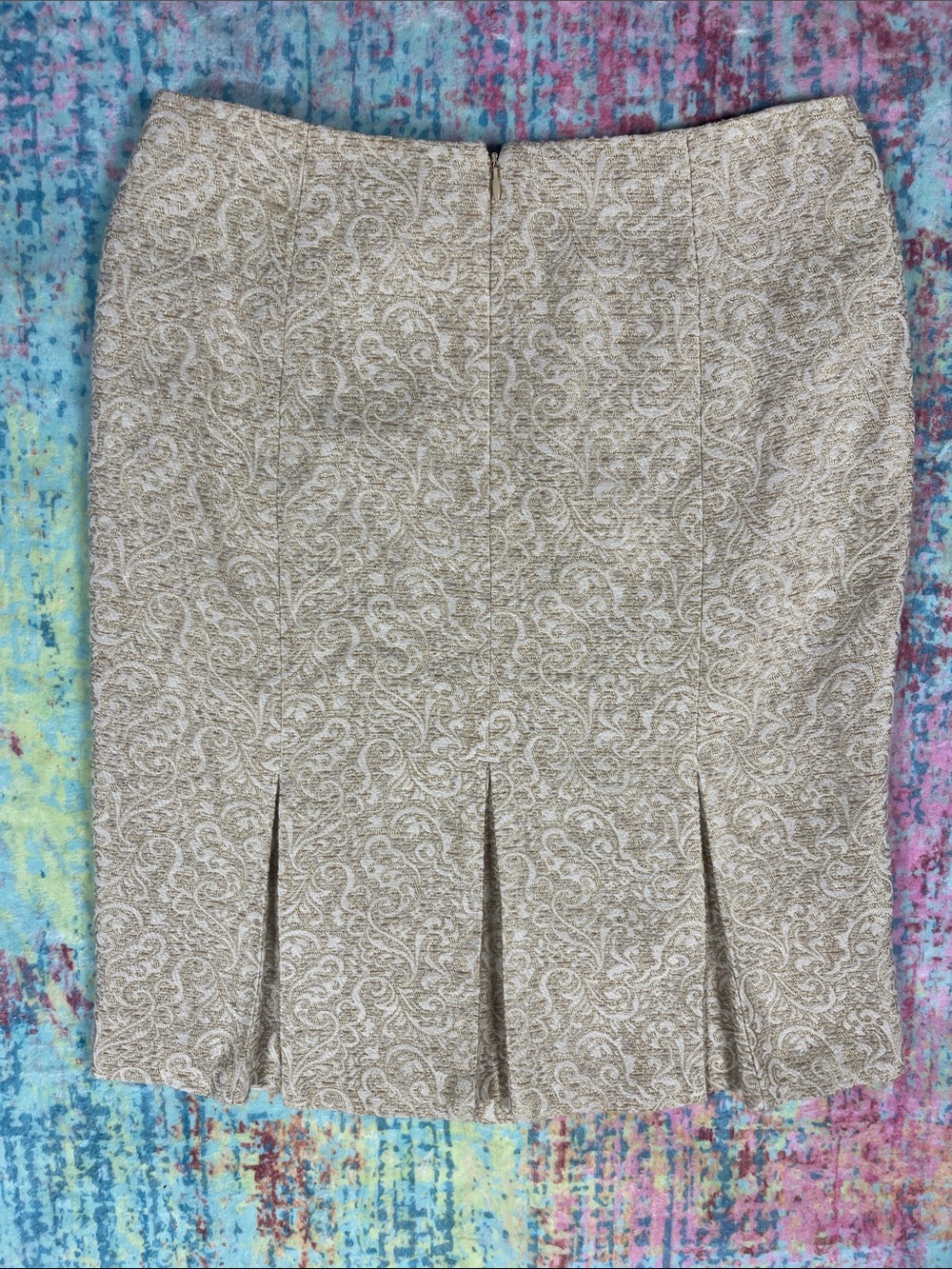 Ann Taylor Beige Paisley Lace Pencil Skirt - Picture 5 of 8